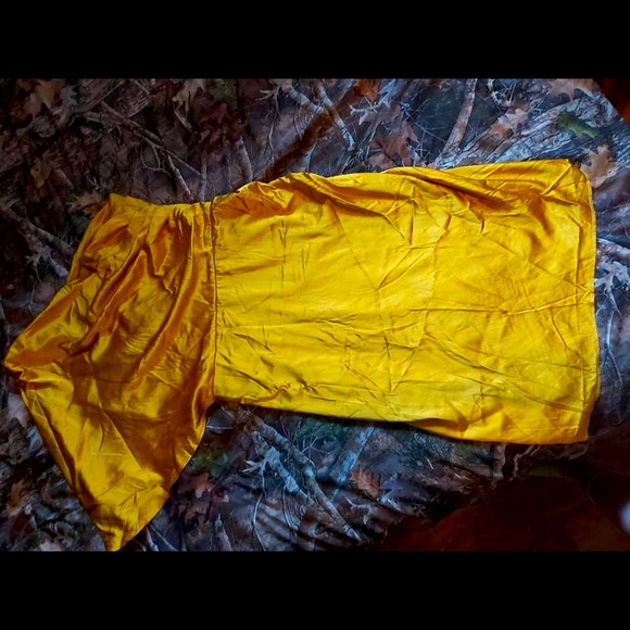 Le chåteau golden one shoulder evening dress 👗 - Picture 1 of 2